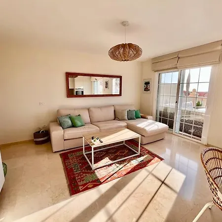 Sea View Duplex Private Jacuzzi, Garden, Terras And Shared Pool Appartement *