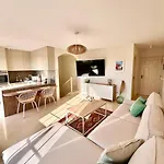 公寓 Sea View Duplex Private Jacuzzi, Garden, Terras And Shared Pool 滨海帕尔姆
