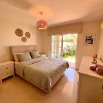 公寓 Sea View Duplex Private Jacuzzi, Garden, Terras And Shared Pool 滨海帕尔姆